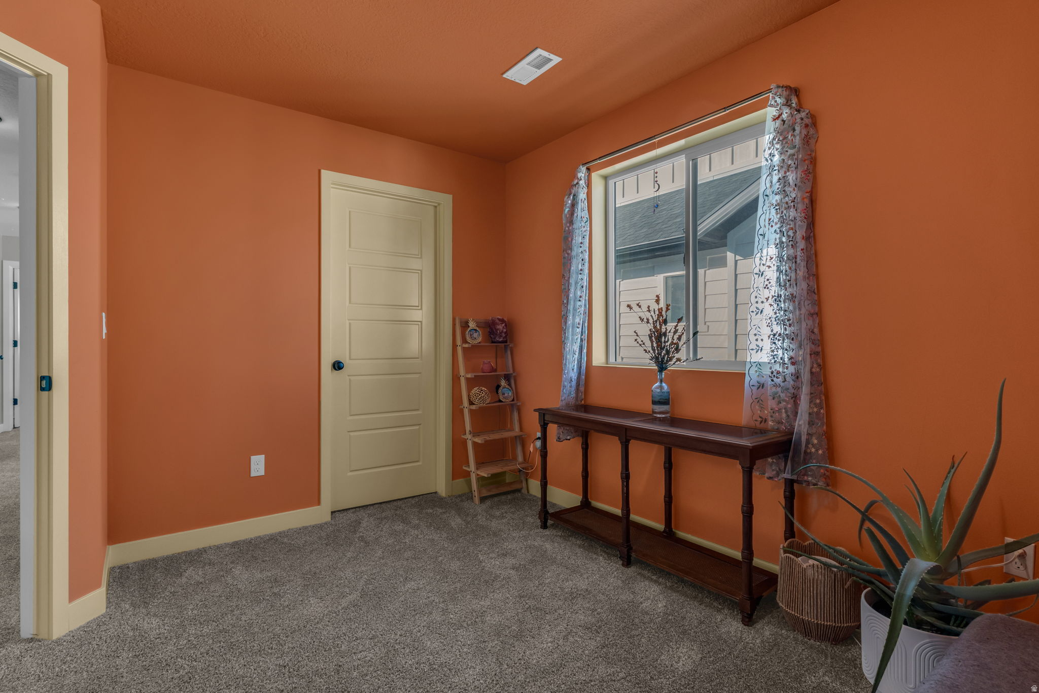 SALT POINT - Residential