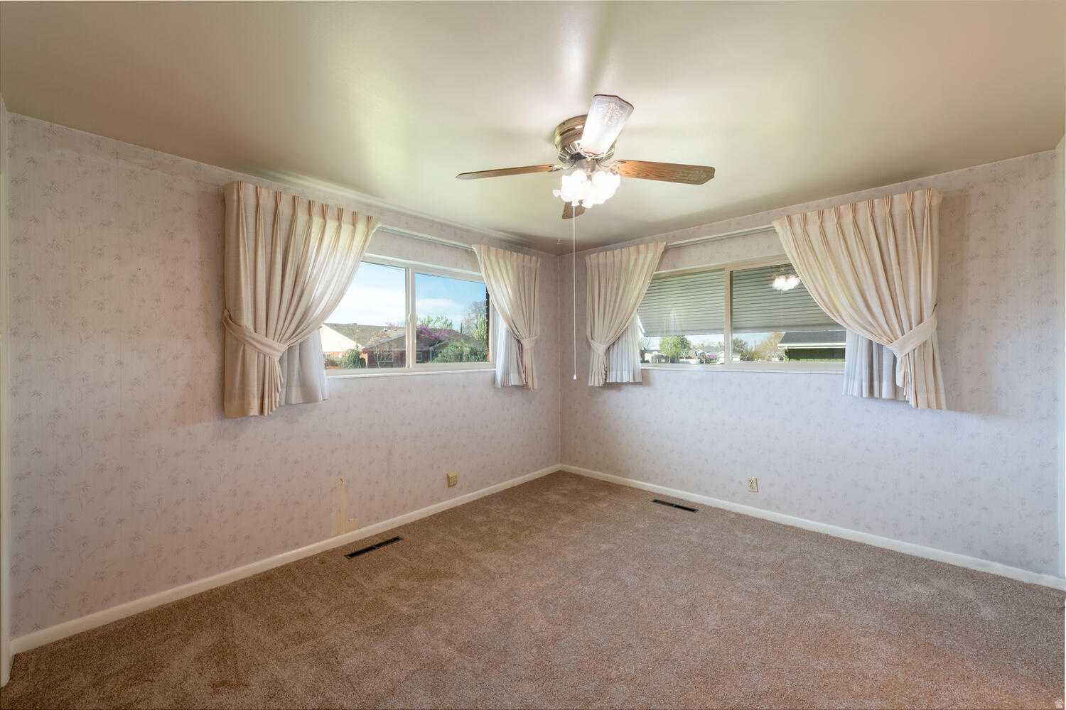 LOUISE GARDENS - Residential