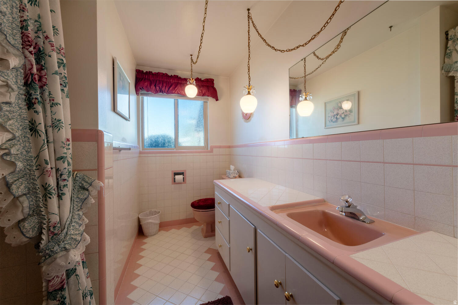 LOUISE GARDENS - Residential