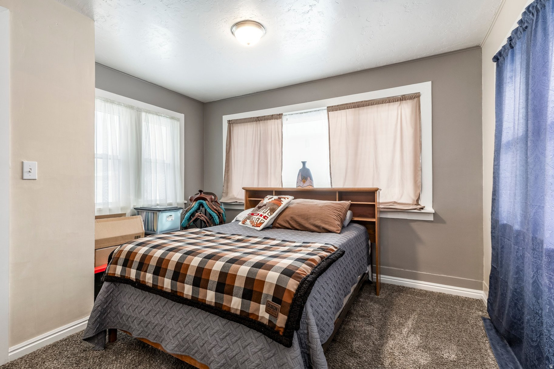 SUNRISE MEADOWS - Residential