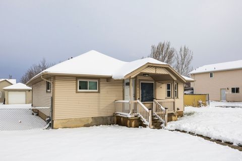 Tiny photo for 5854 S 3500 W, Roy, UT 84067 (MLS # 2138303)