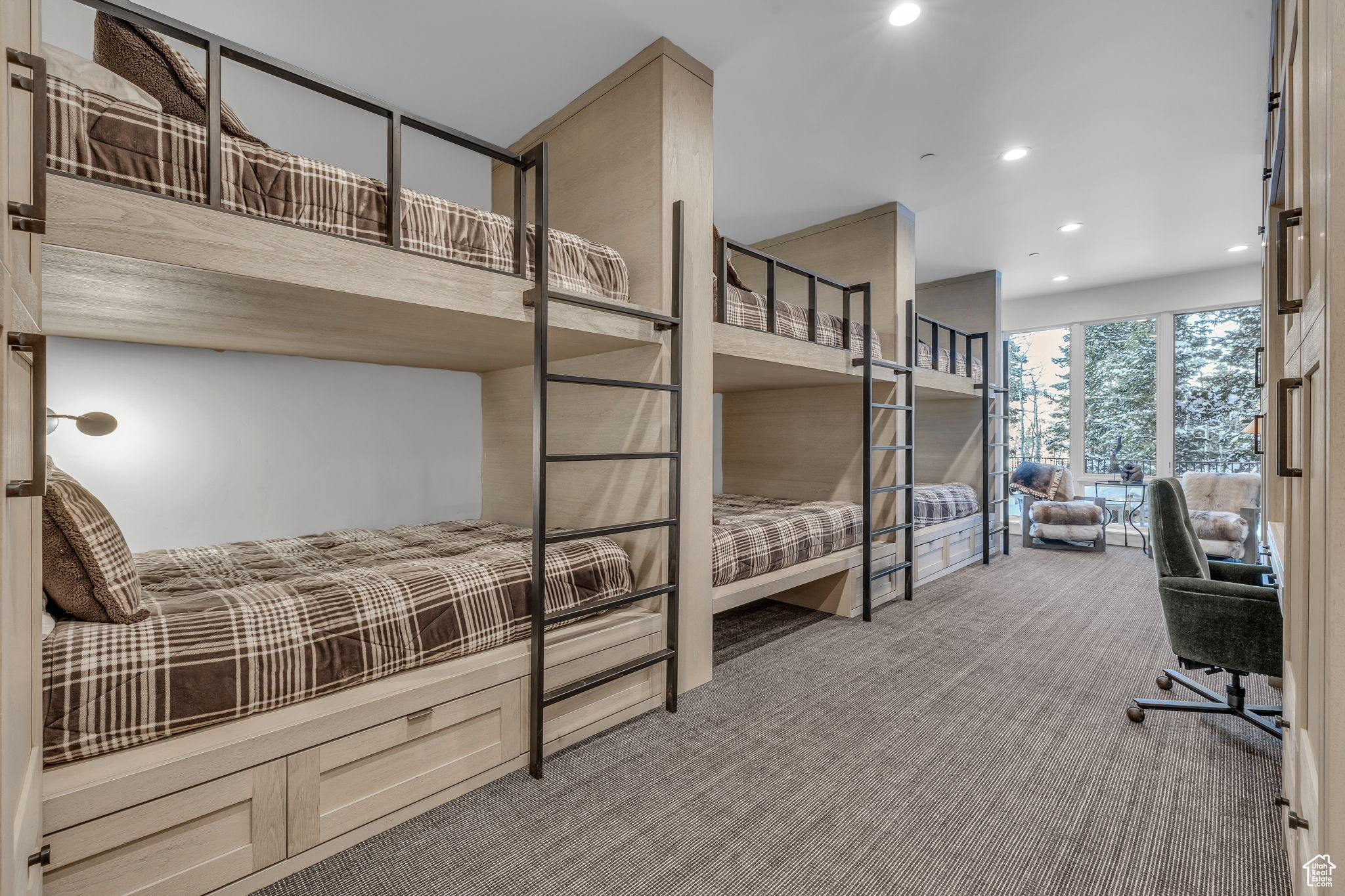 COLONY AT WHITE PINE CANYON - Residential