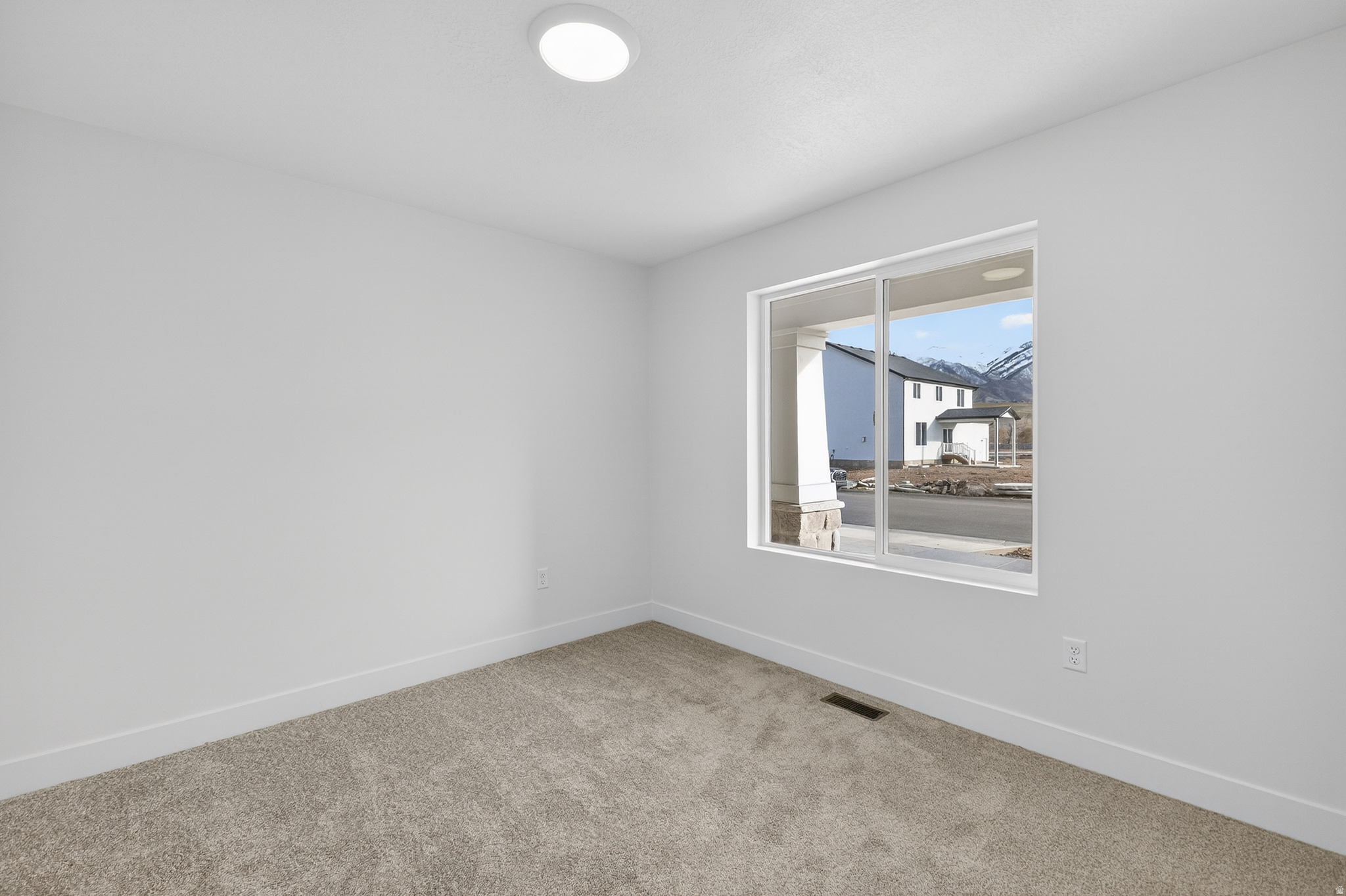 RIVERWOOD - Residential