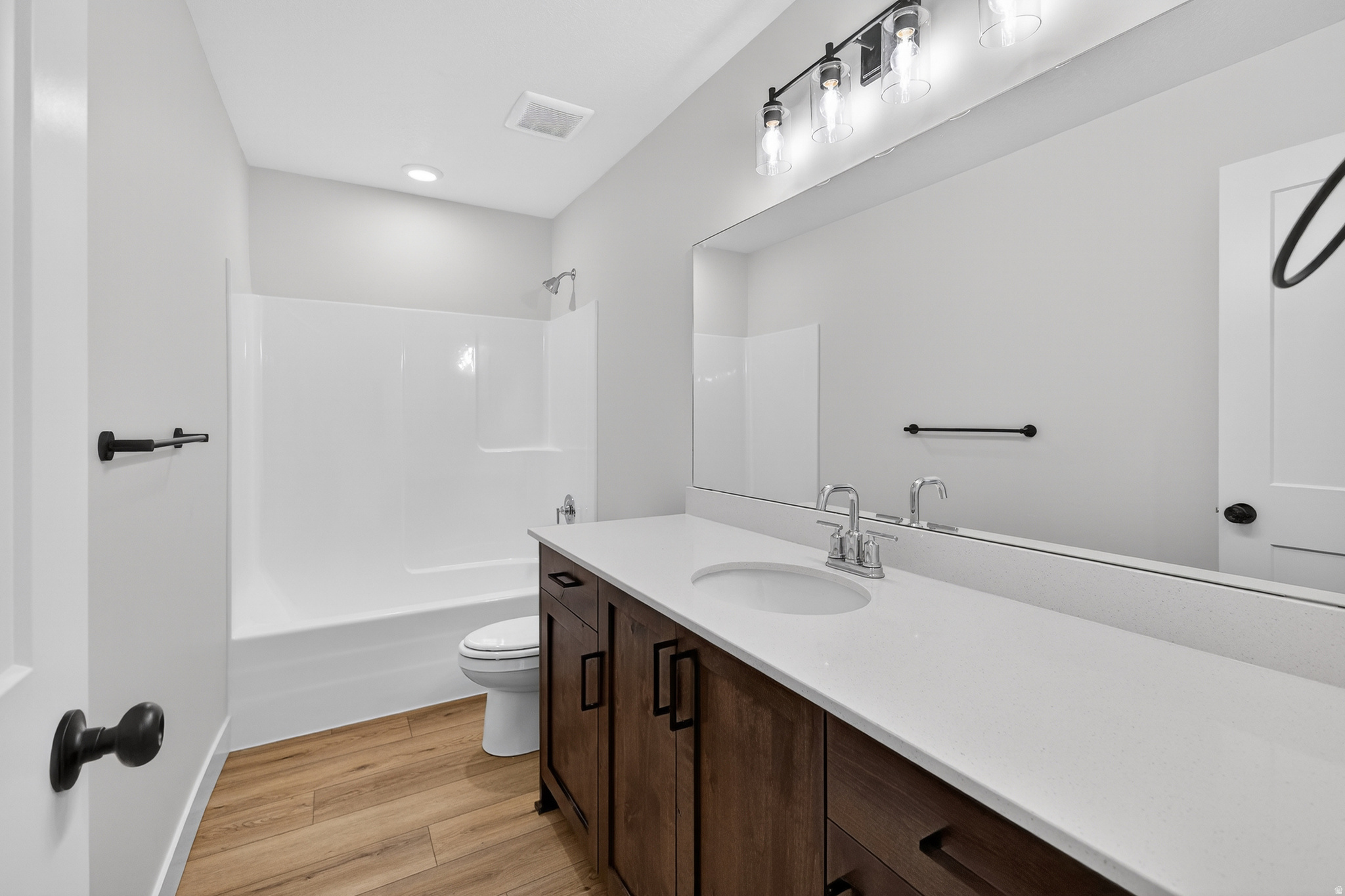 RIVERWOOD - Residential