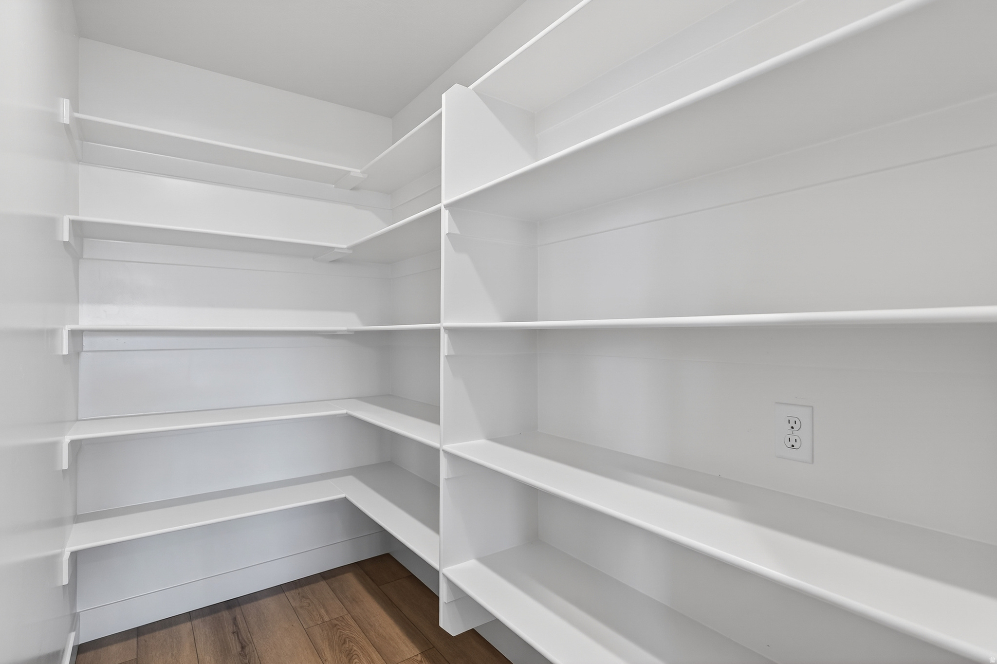 RIVERWOOD - Residential