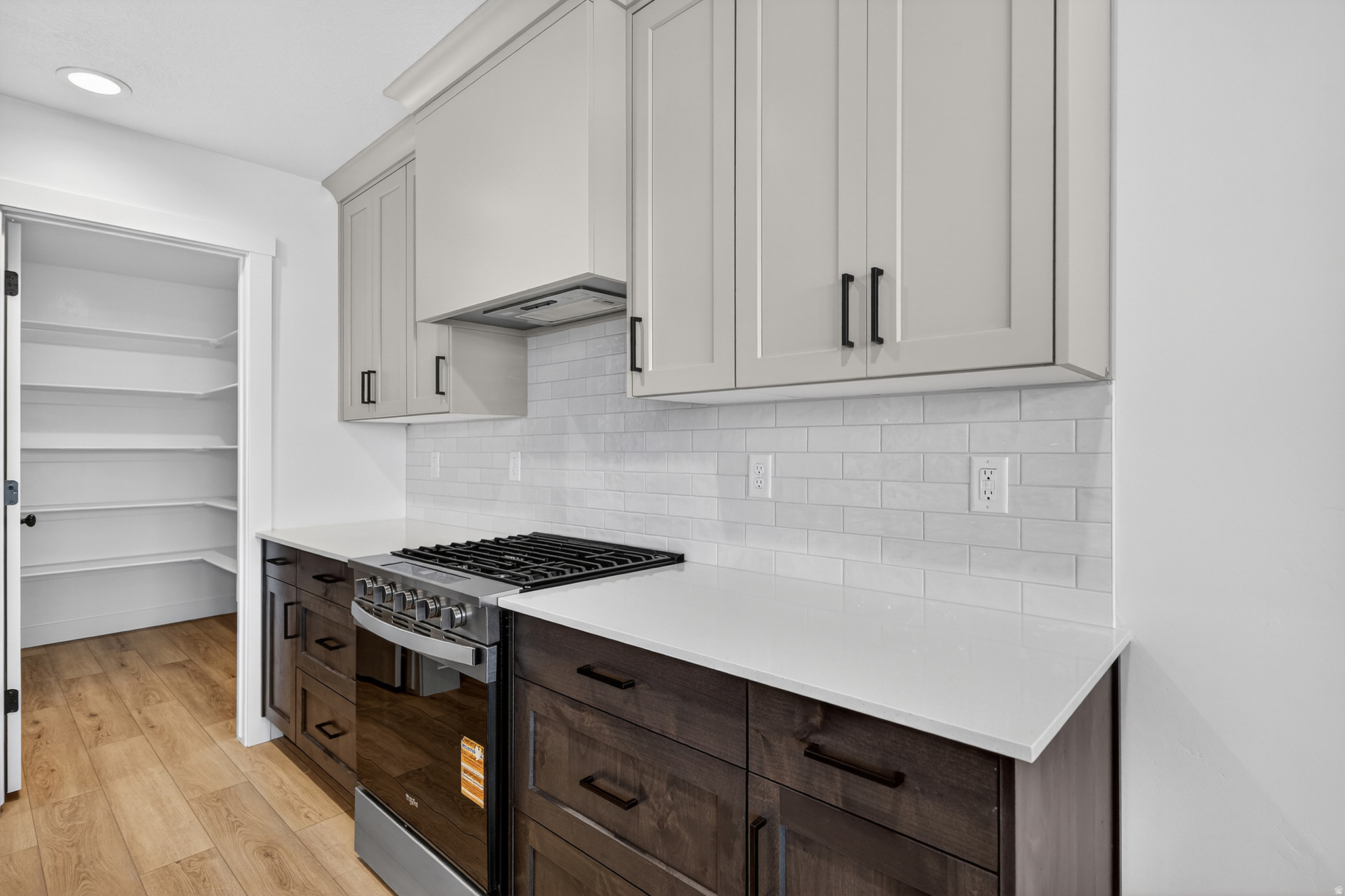 RIVERWOOD - Residential