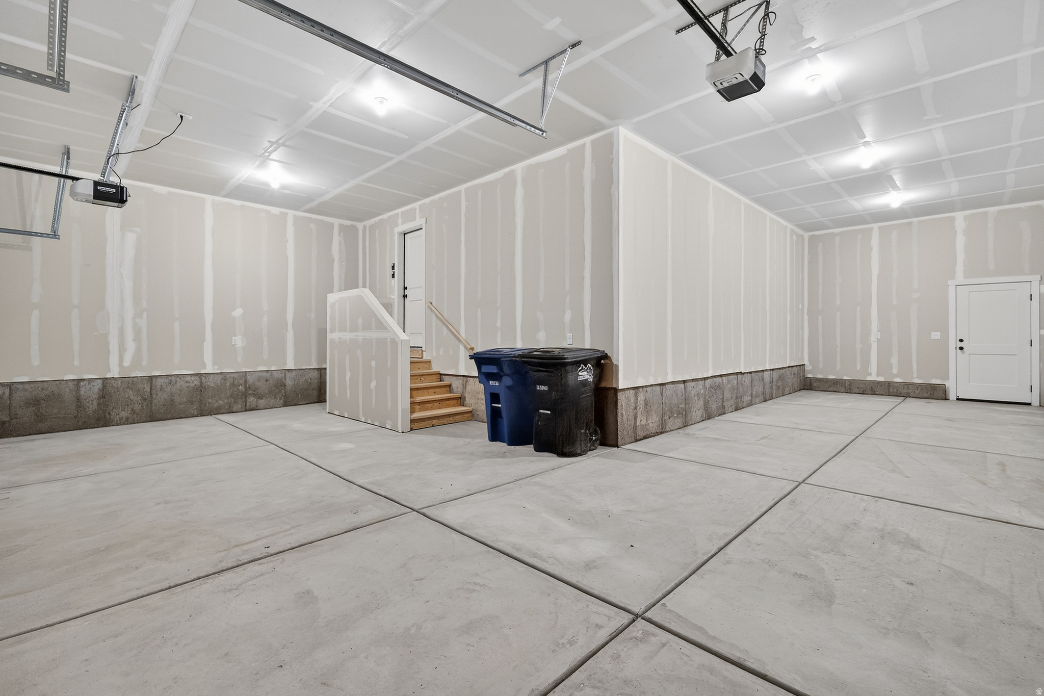 RIVERWOOD - Residential