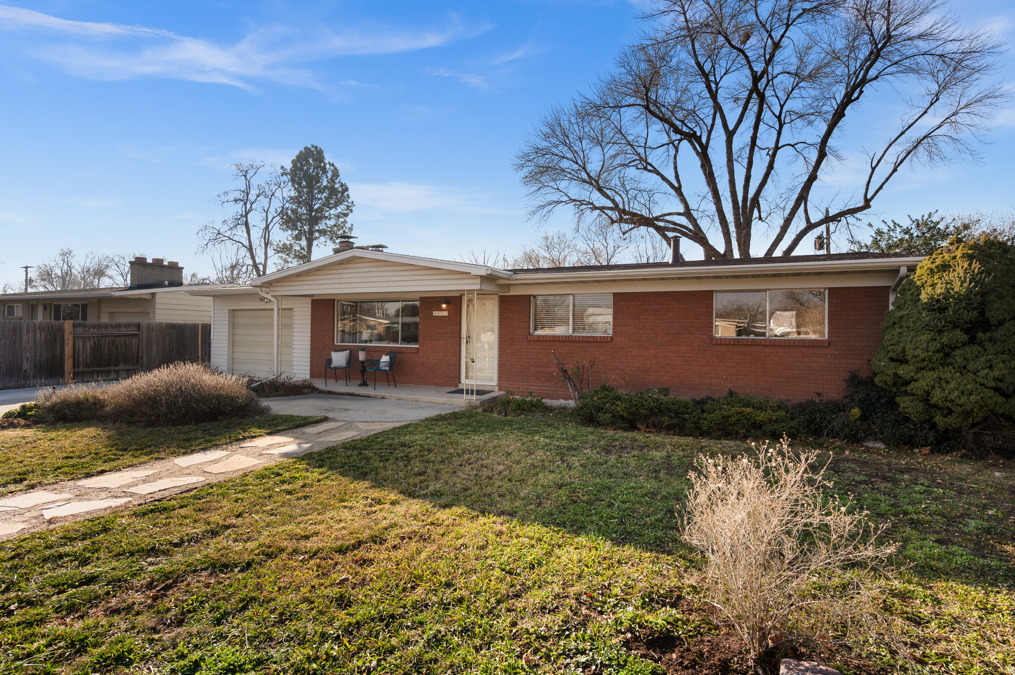 GOLDEN BANTA - Residential