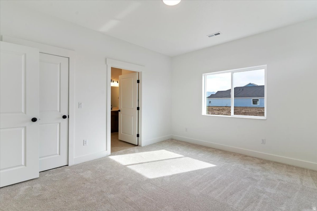 HARVEST FIELDS - Residential