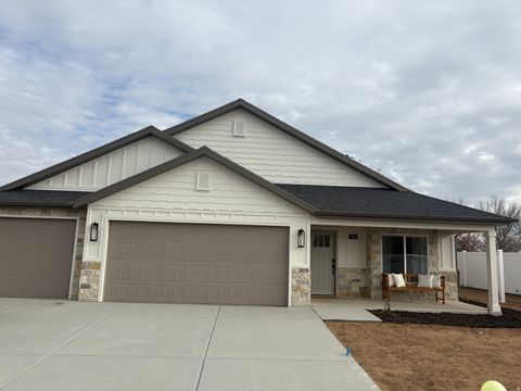 4411 W 920 ST S 111 West Point UT 84015