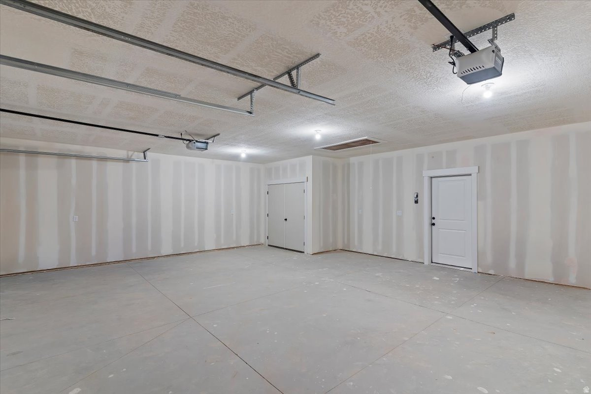 HARVEST FIELDS - Residential