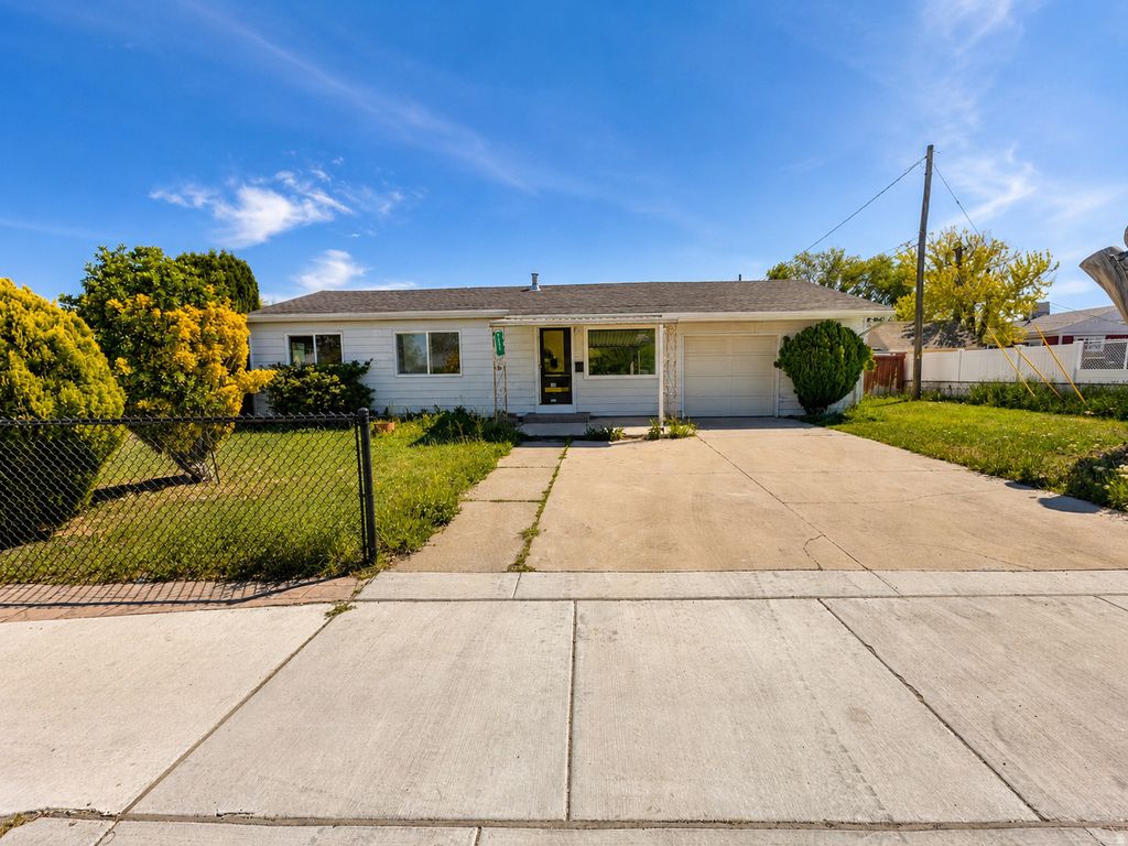 Photo of 4155 W 4715 S, Kearns, UT 84118 (MLS # 2156764)