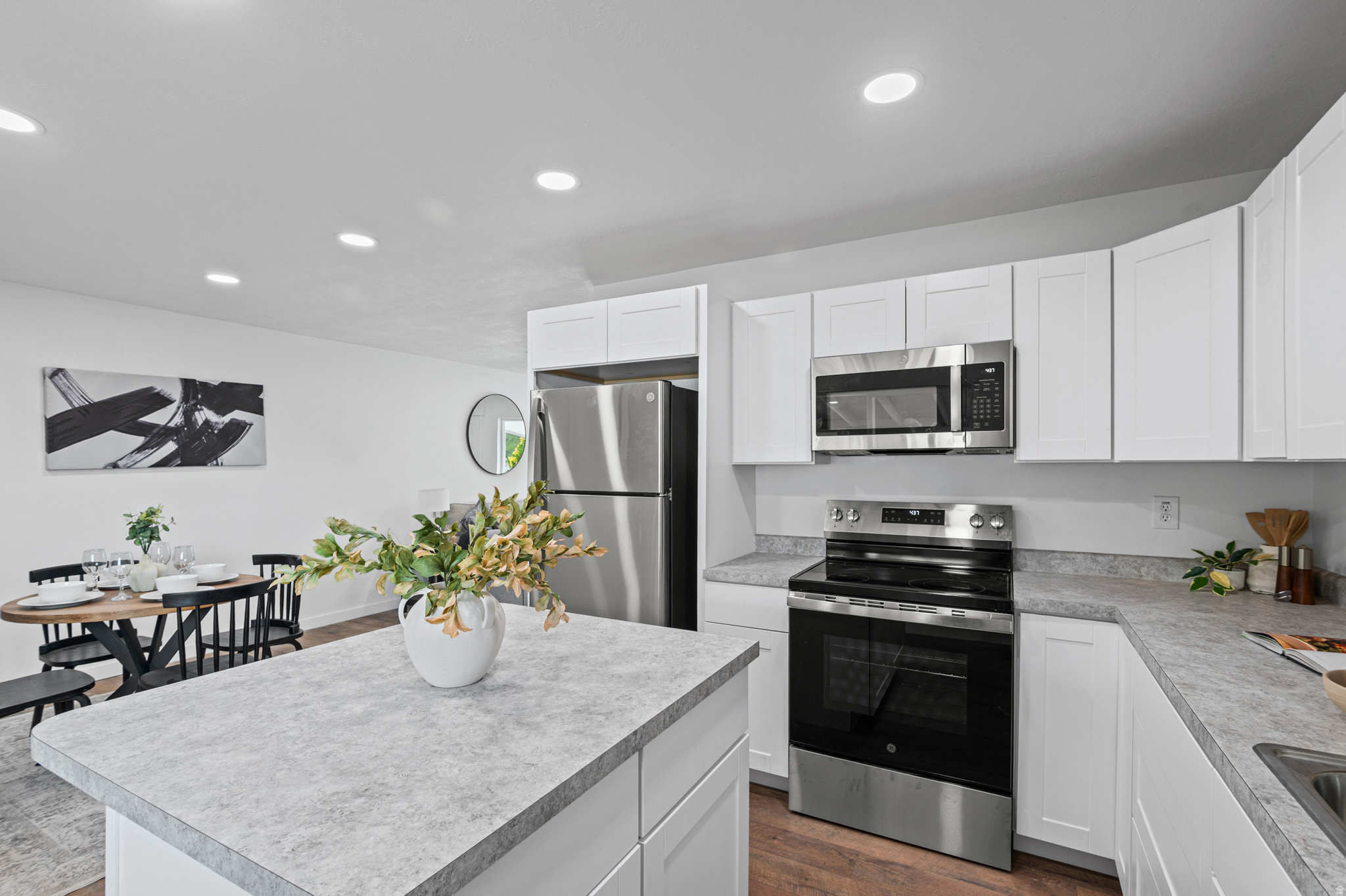 HOFFMAN HEIGHTS - Residential