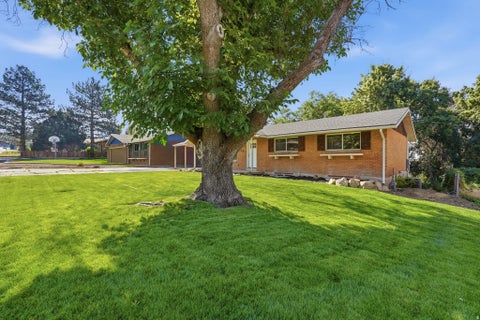 Tiny photo for 333 E 3100 N, North Ogden, UT 84414 (MLS # 2182590)