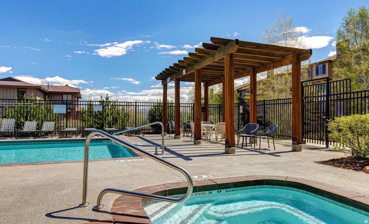 BEAR HOLLOW VILLAGE SUBDIVISION - Residential