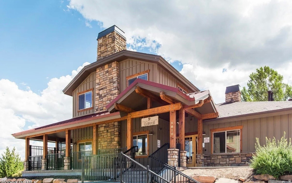 BEAR HOLLOW VILLAGE SUBDIVISION - Residential