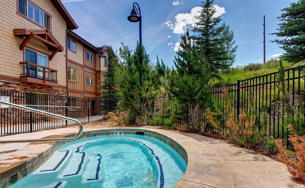 BEAR HOLLOW VILLAGE SUBDIVISION - Residential