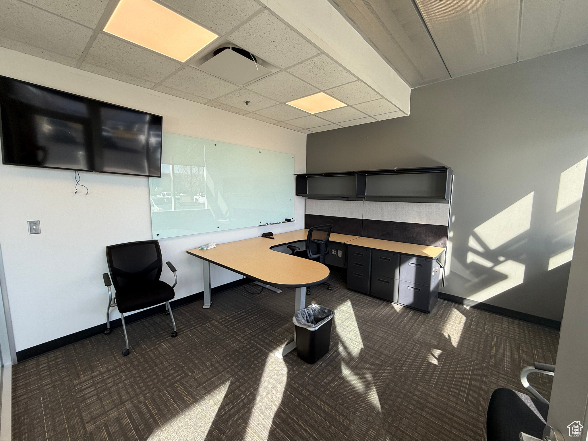 SALT LAKE INTERNATIONAL CENTER - Commercial Lease