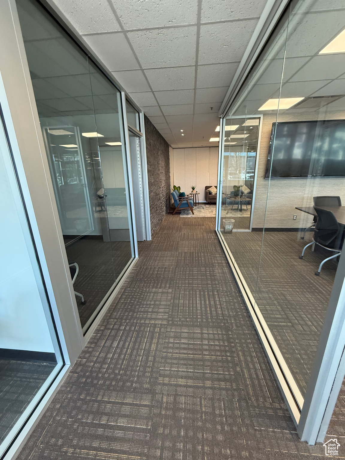 SALT LAKE INTERNATIONAL CENTER - Commercial Lease