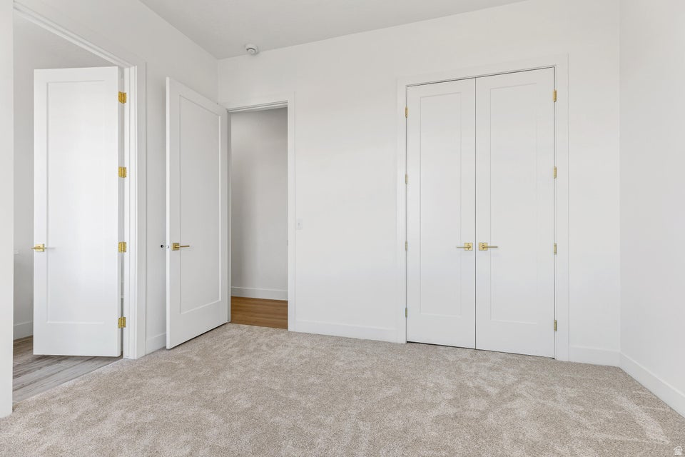 VALLEY VIEW - Residential