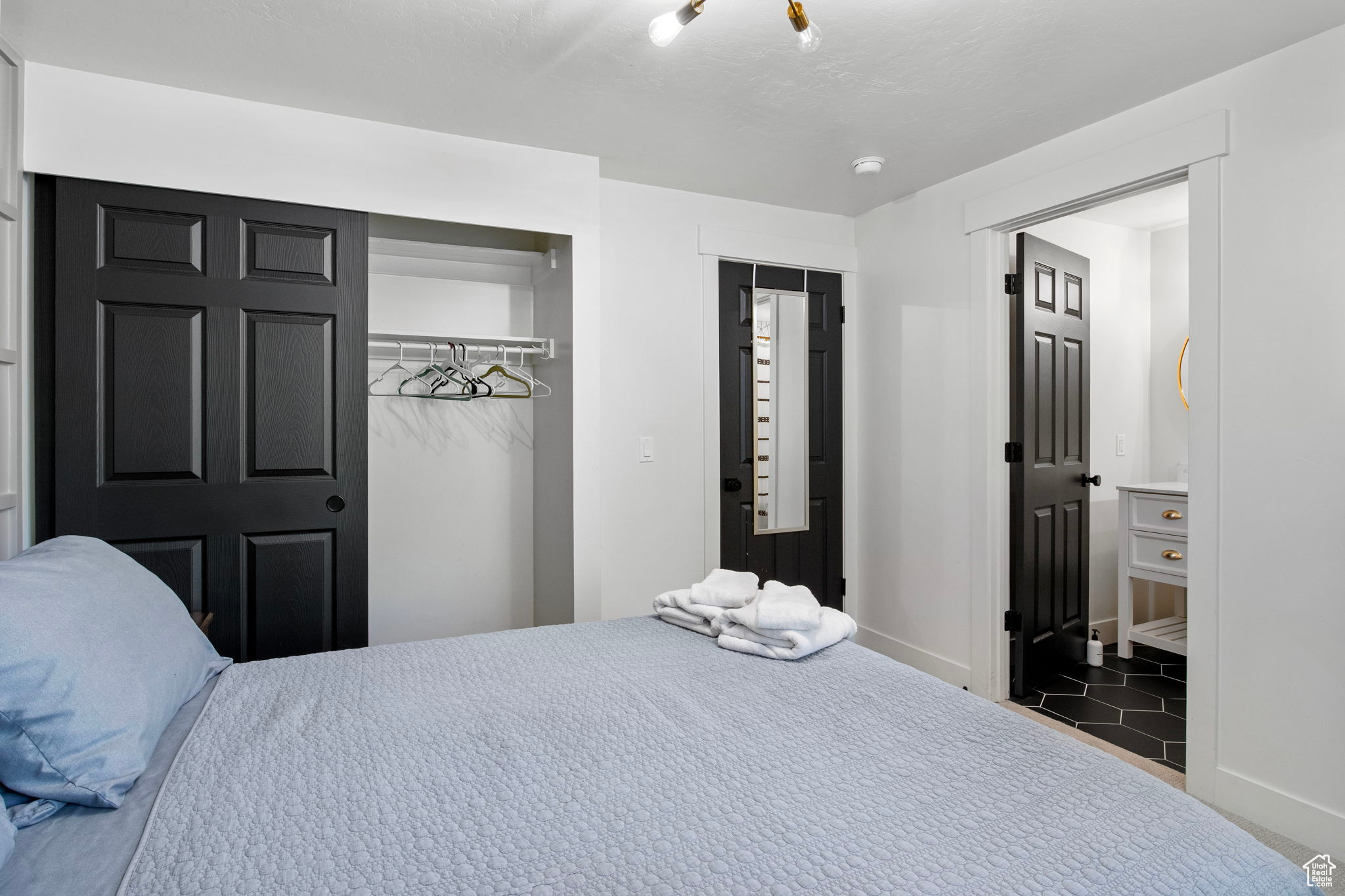 AVALON VILLAGE - Residential