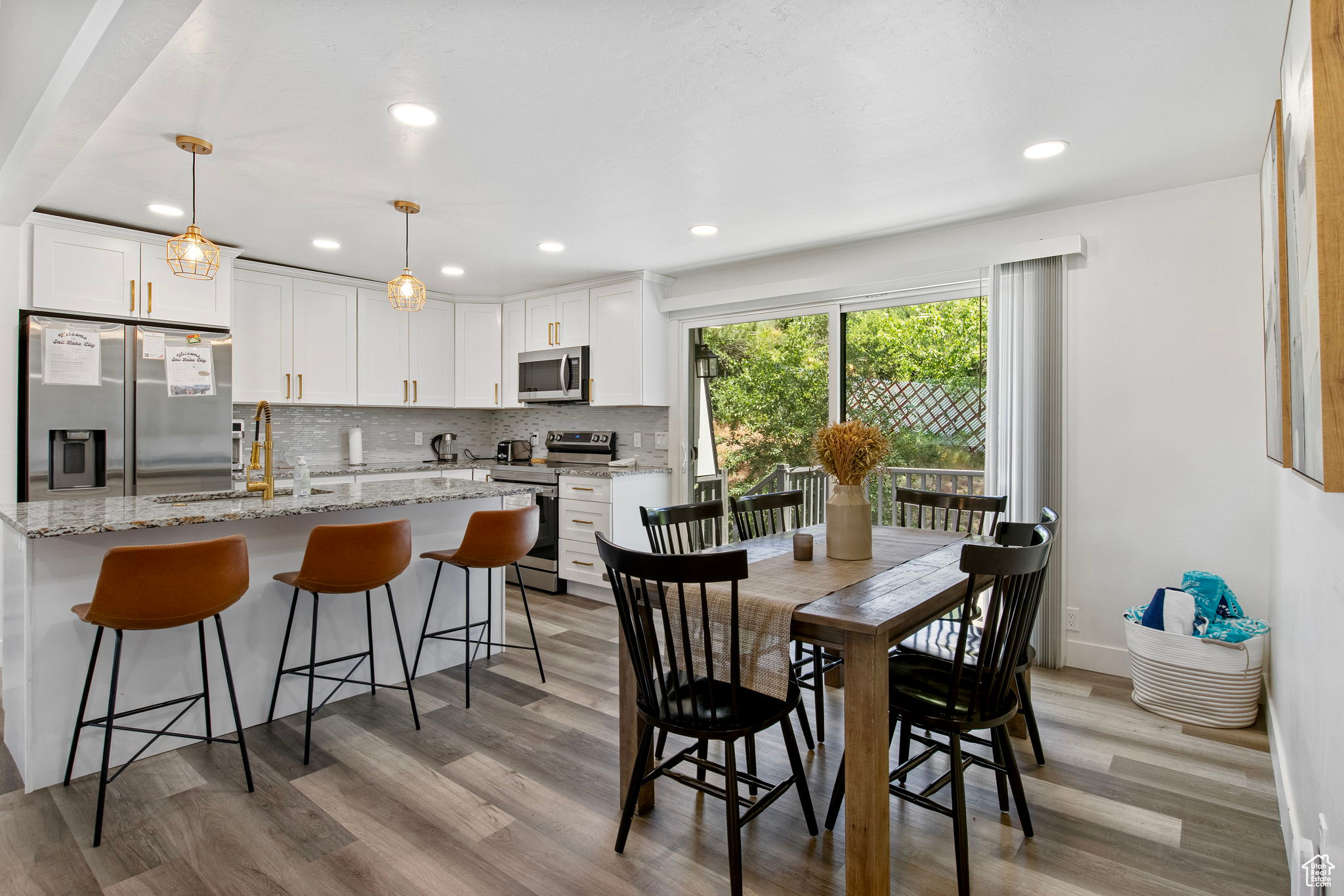 AVALON VILLAGE - Residential