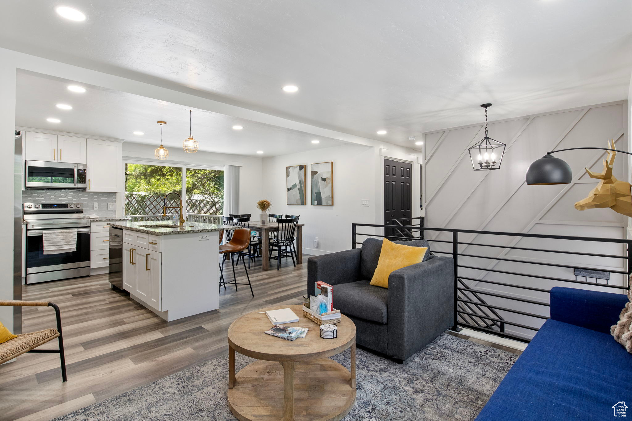 AVALON VILLAGE - Residential