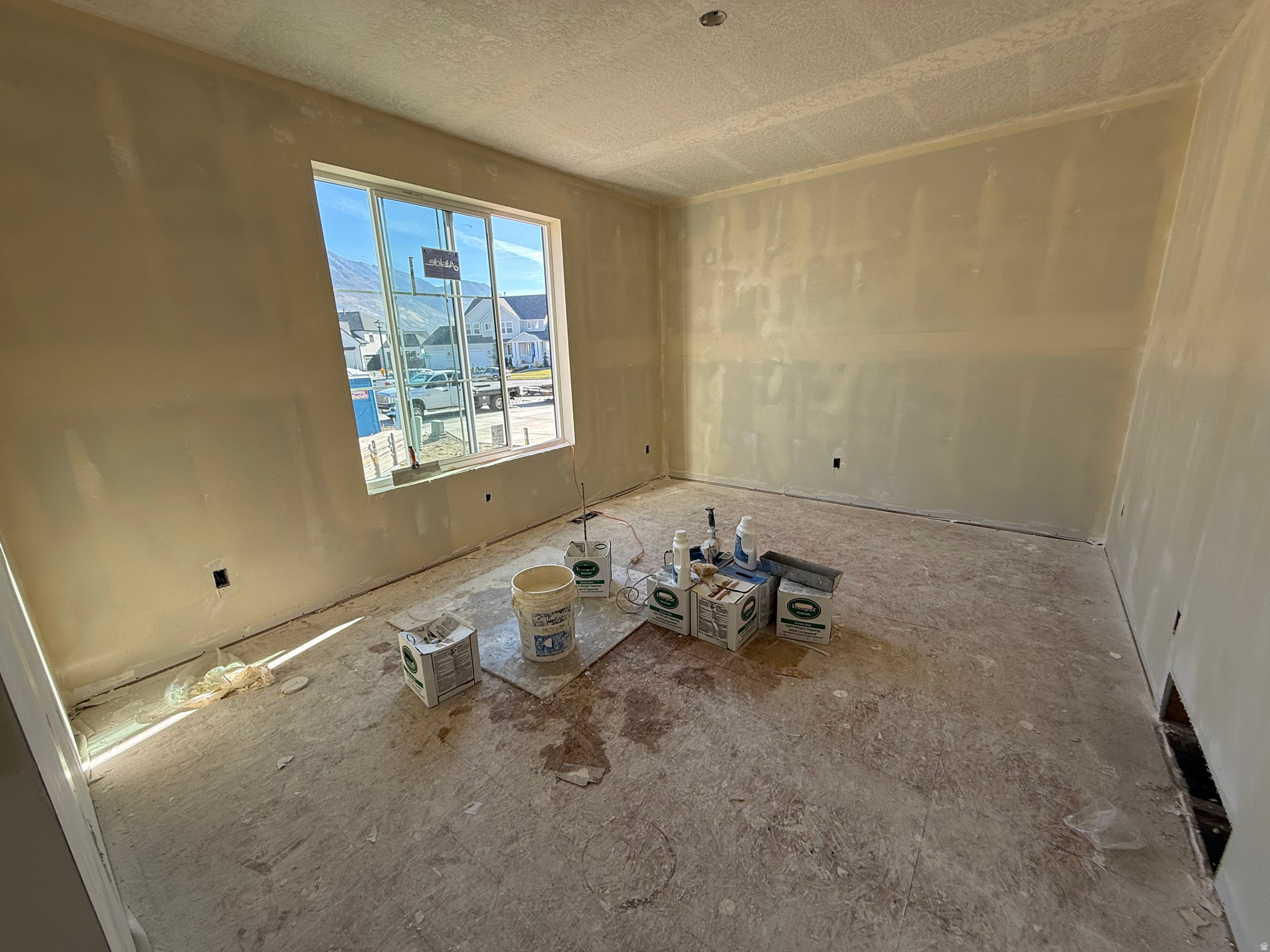 AUTUMN CREST PHASE 1 - Residential