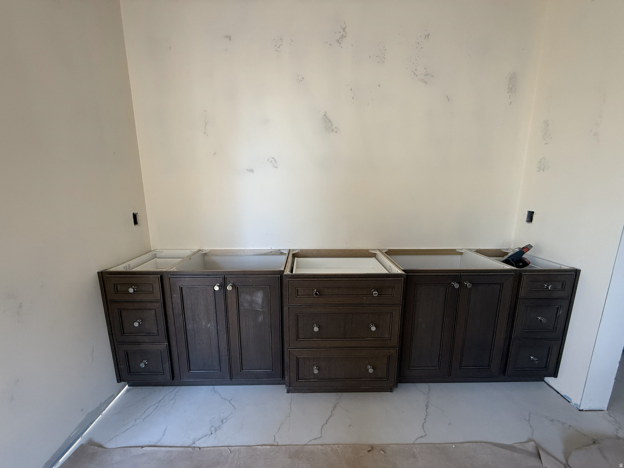 AUTUMN CREST PHASE 1 - Residential