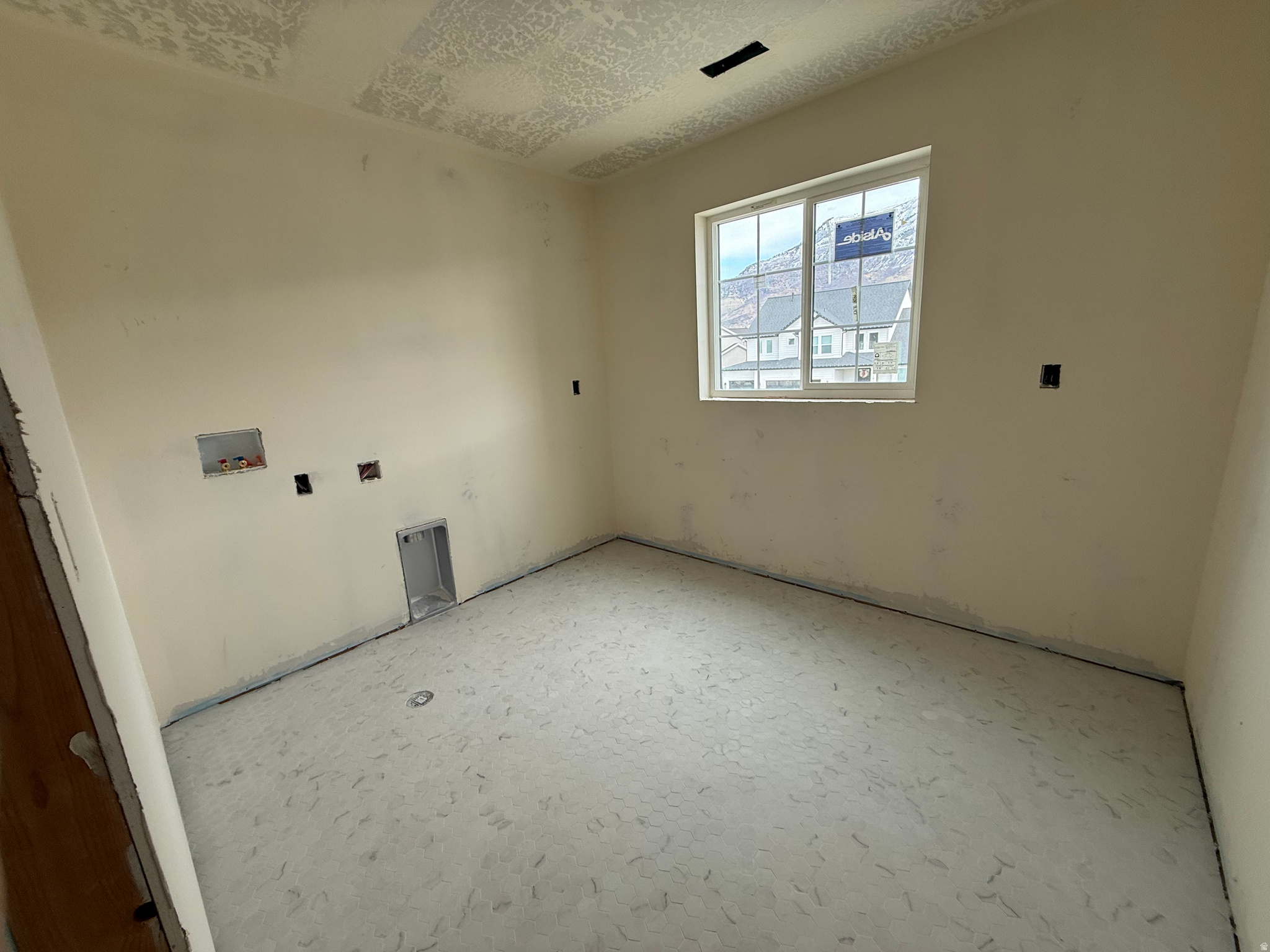 AUTUMN CREST PHASE 1 - Residential