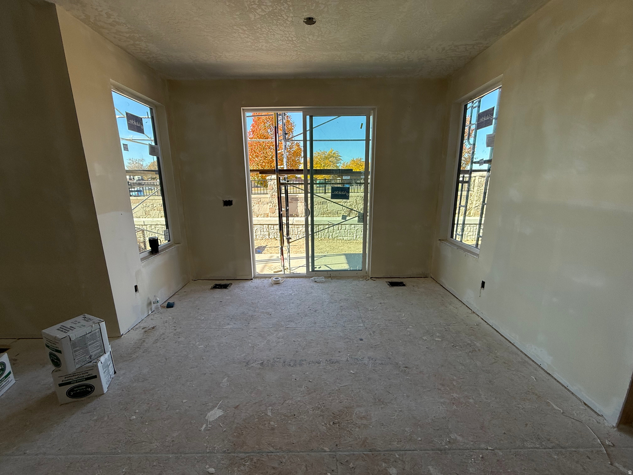 AUTUMN CREST PHASE 1 - Residential