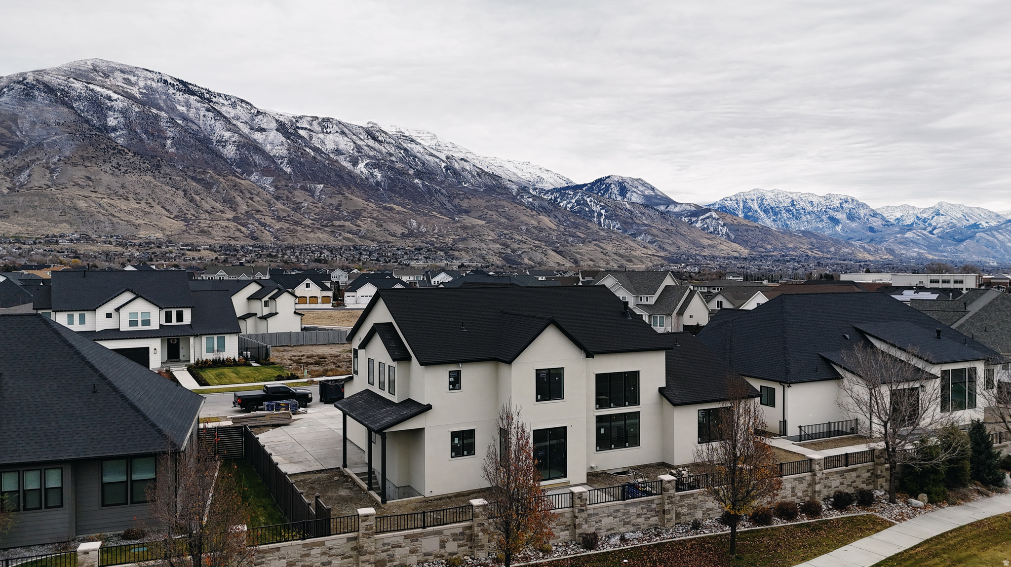 AUTUMN CREST PHASE 1 - Residential