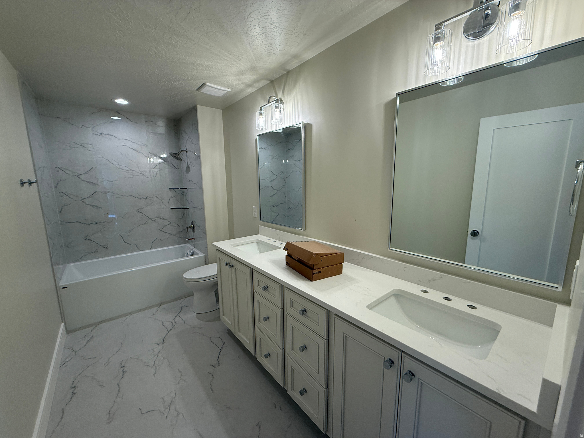 AUTUMN CREST PHASE 1 - Residential