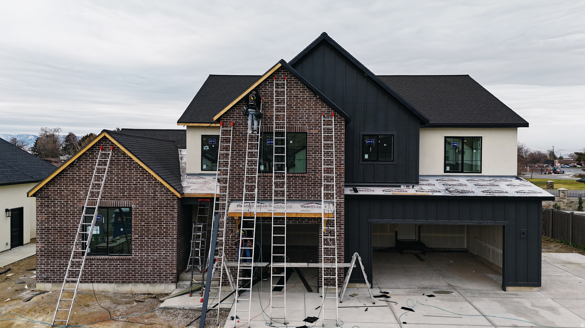 AUTUMN CREST PHASE 1 - Residential