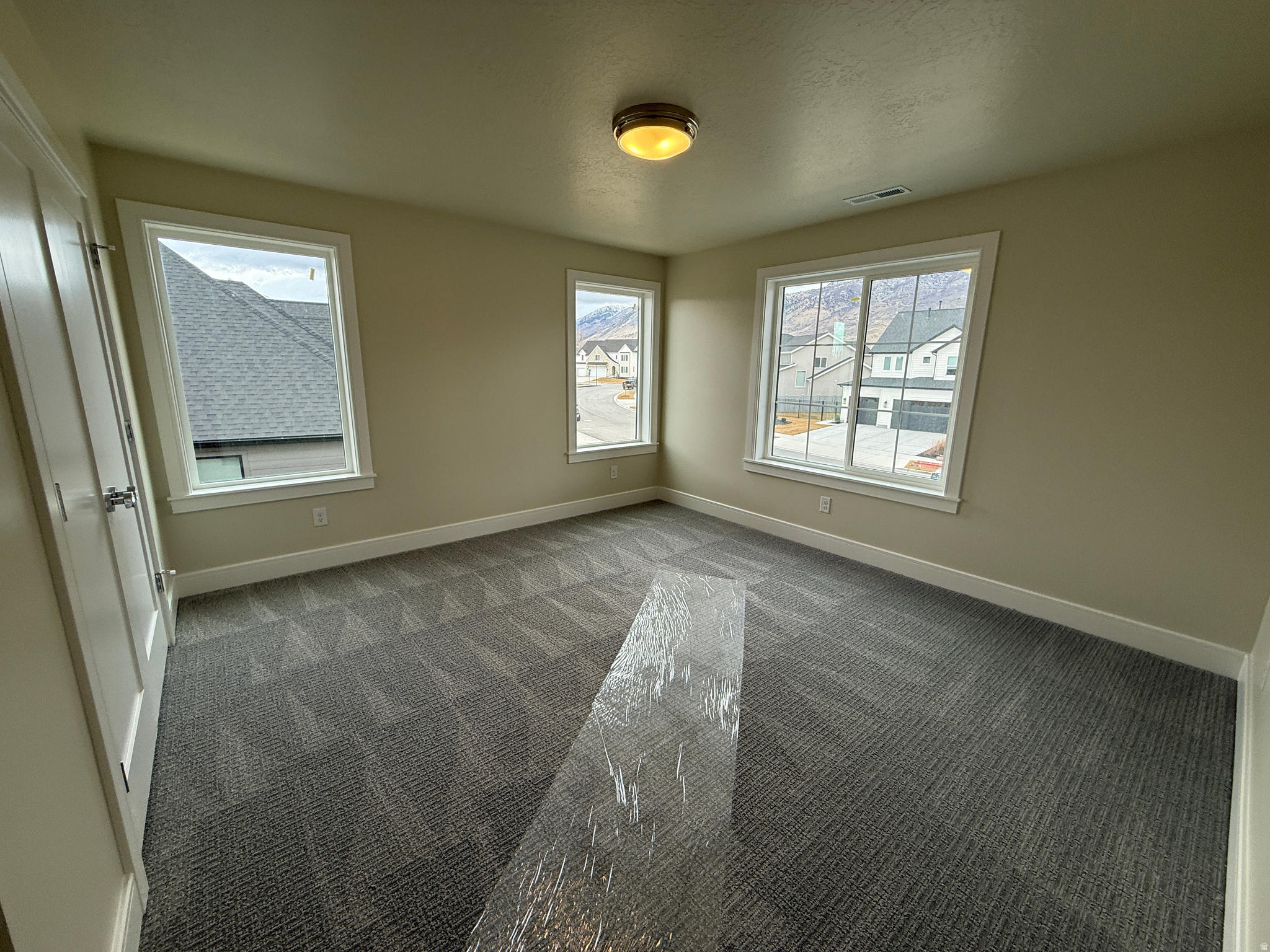 AUTUMN CREST PHASE 1 - Residential