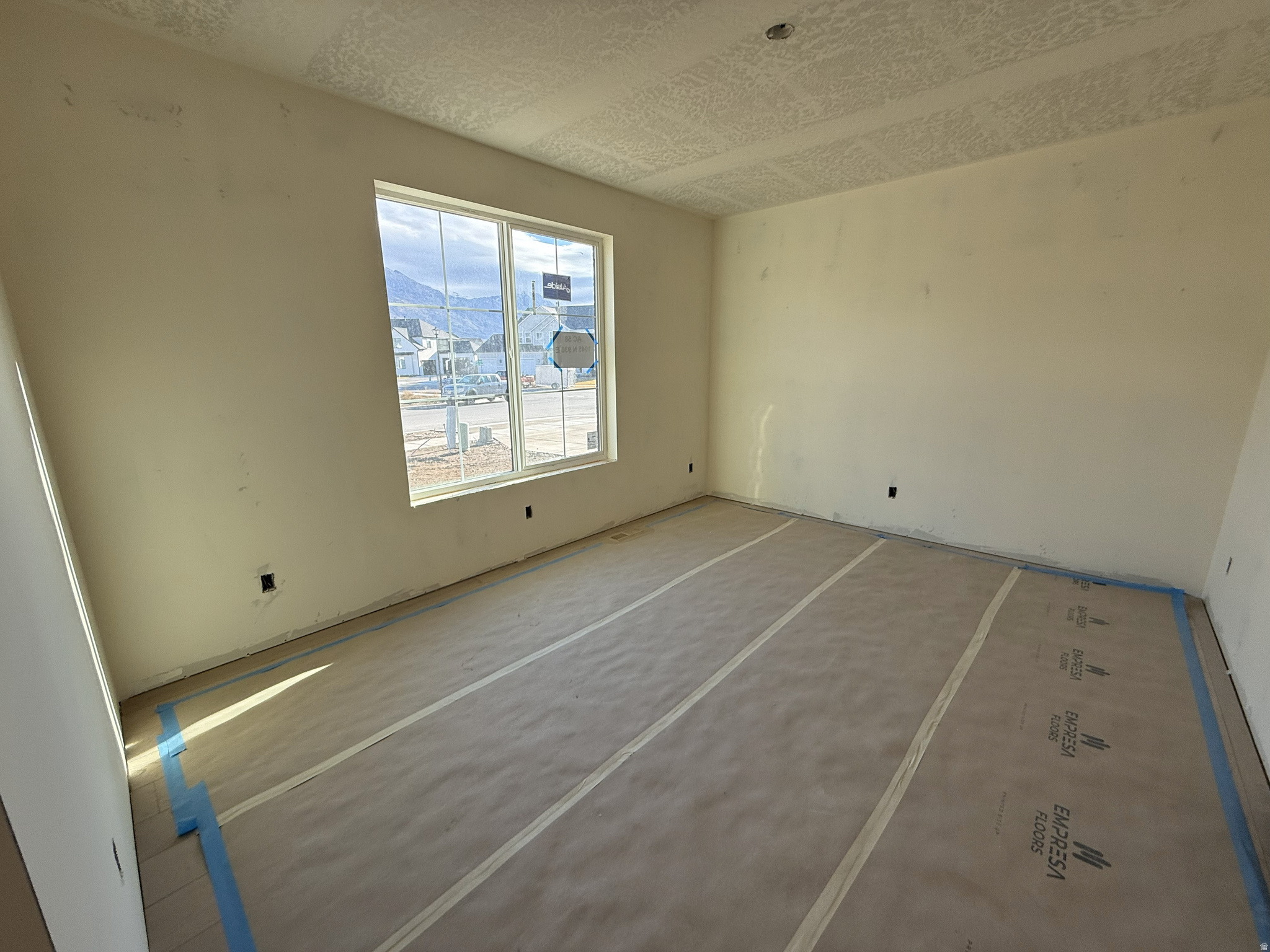 AUTUMN CREST PHASE 1 - Residential