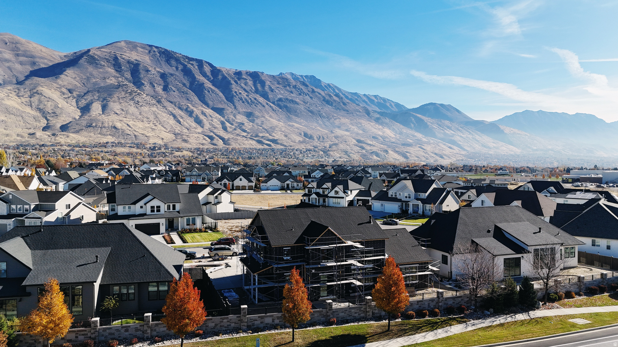 AUTUMN CREST PHASE 1 - Residential