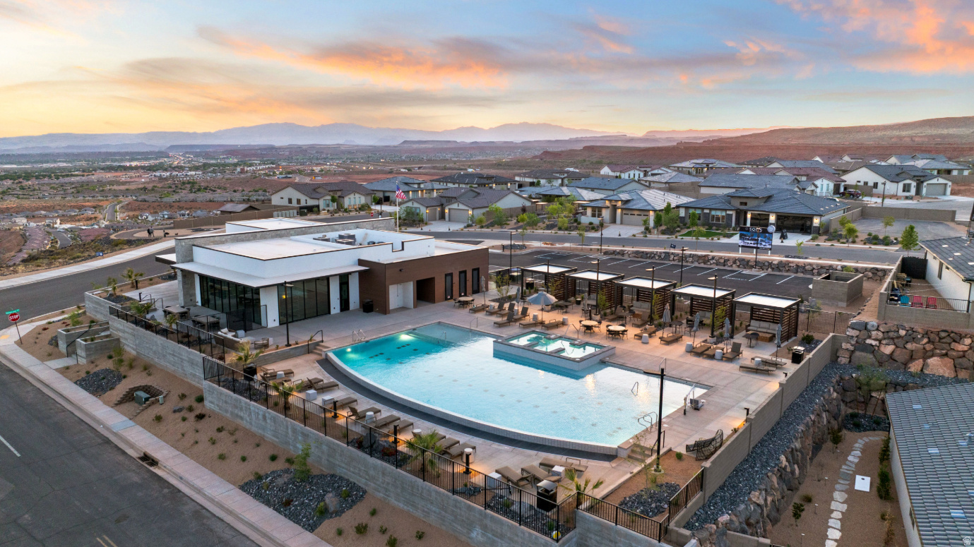 SOLIS AT CORAL CANYON - Residential
