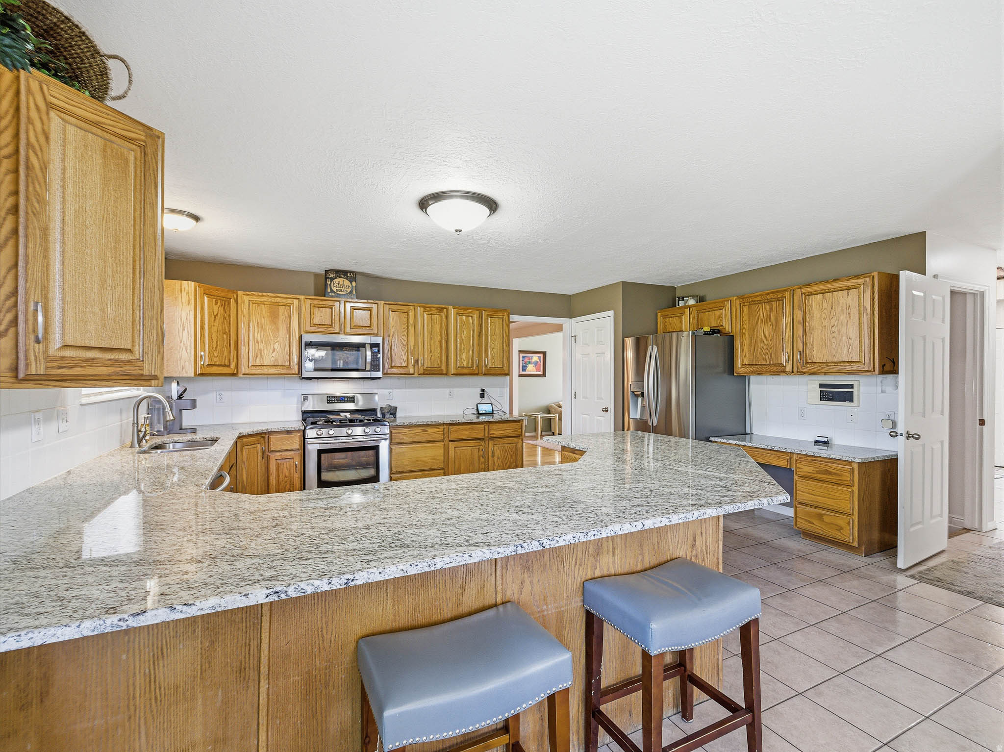 THE SPRUCES - Residential