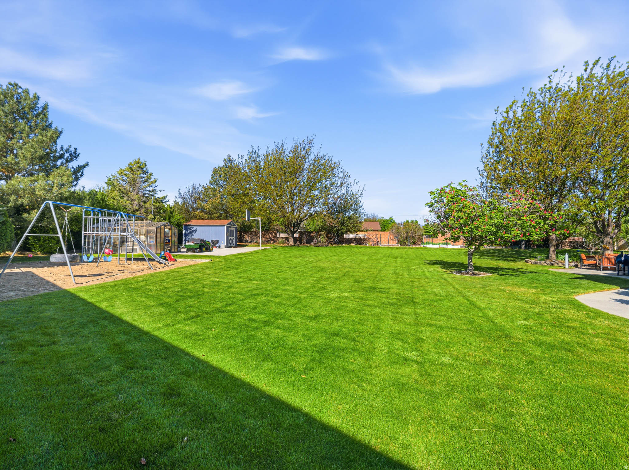 THE SPRUCES - Residential