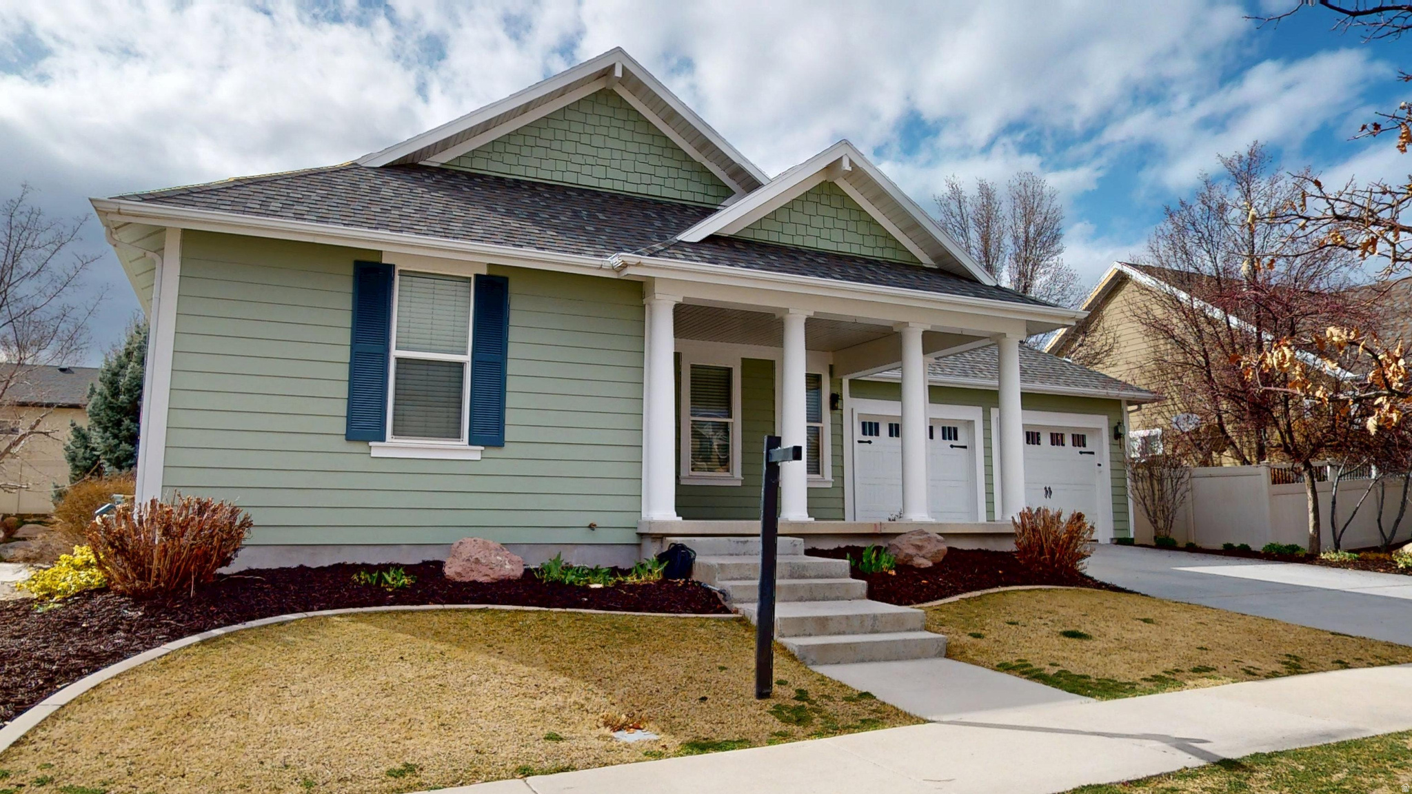 DAYBREAK - Residential