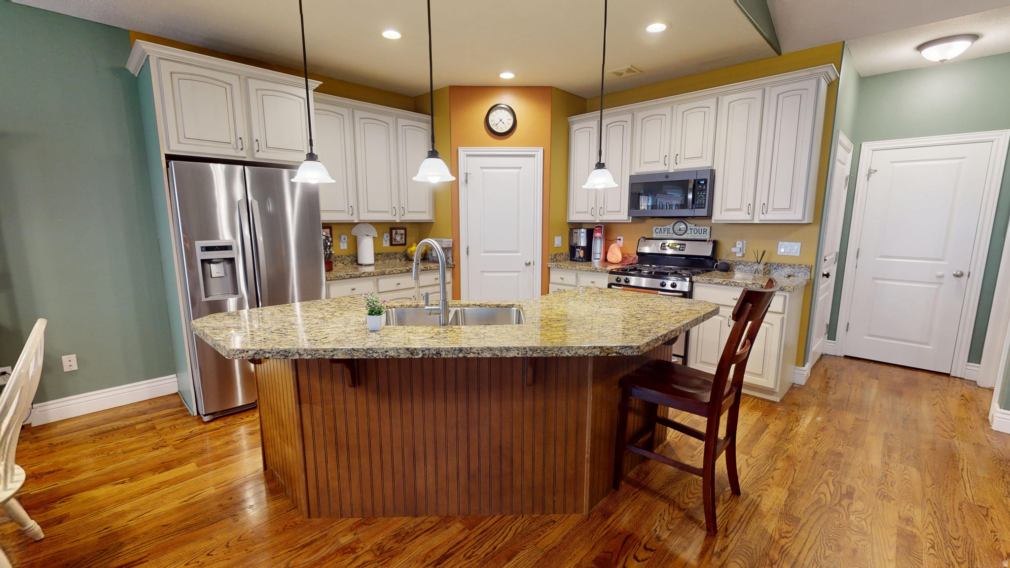 DAYBREAK - Residential