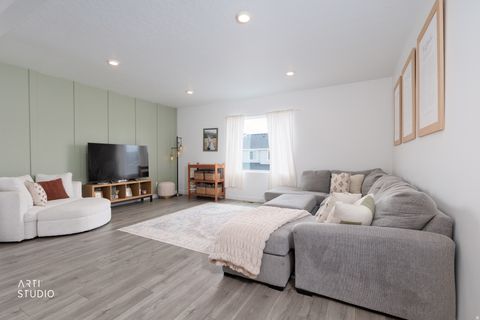 Tiny photo for 962 E DRIFTER LN #2257, Saratoga Springs, UT 84045 (MLS # 2151092)