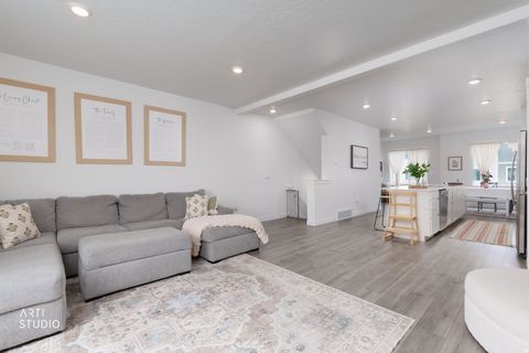 Tiny photo for 962 E DRIFTER LN #2257, Saratoga Springs, UT 84045 (MLS # 2151092)