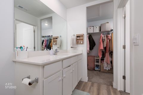 Tiny photo for 962 E DRIFTER LN #2257, Saratoga Springs, UT 84045 (MLS # 2151092)