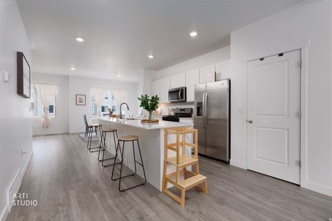 Tiny photo for 962 E DRIFTER LN #2257, Saratoga Springs, UT 84045 (MLS # 2151092)