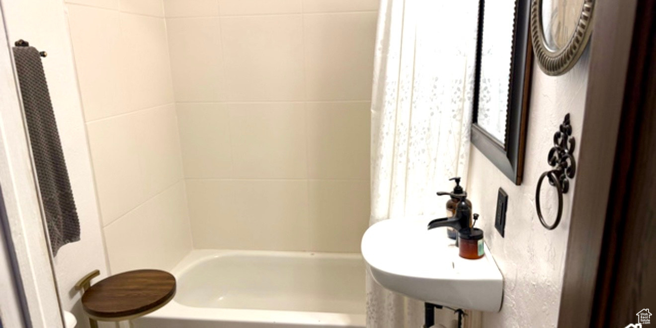 DIVIDABLE - Residential