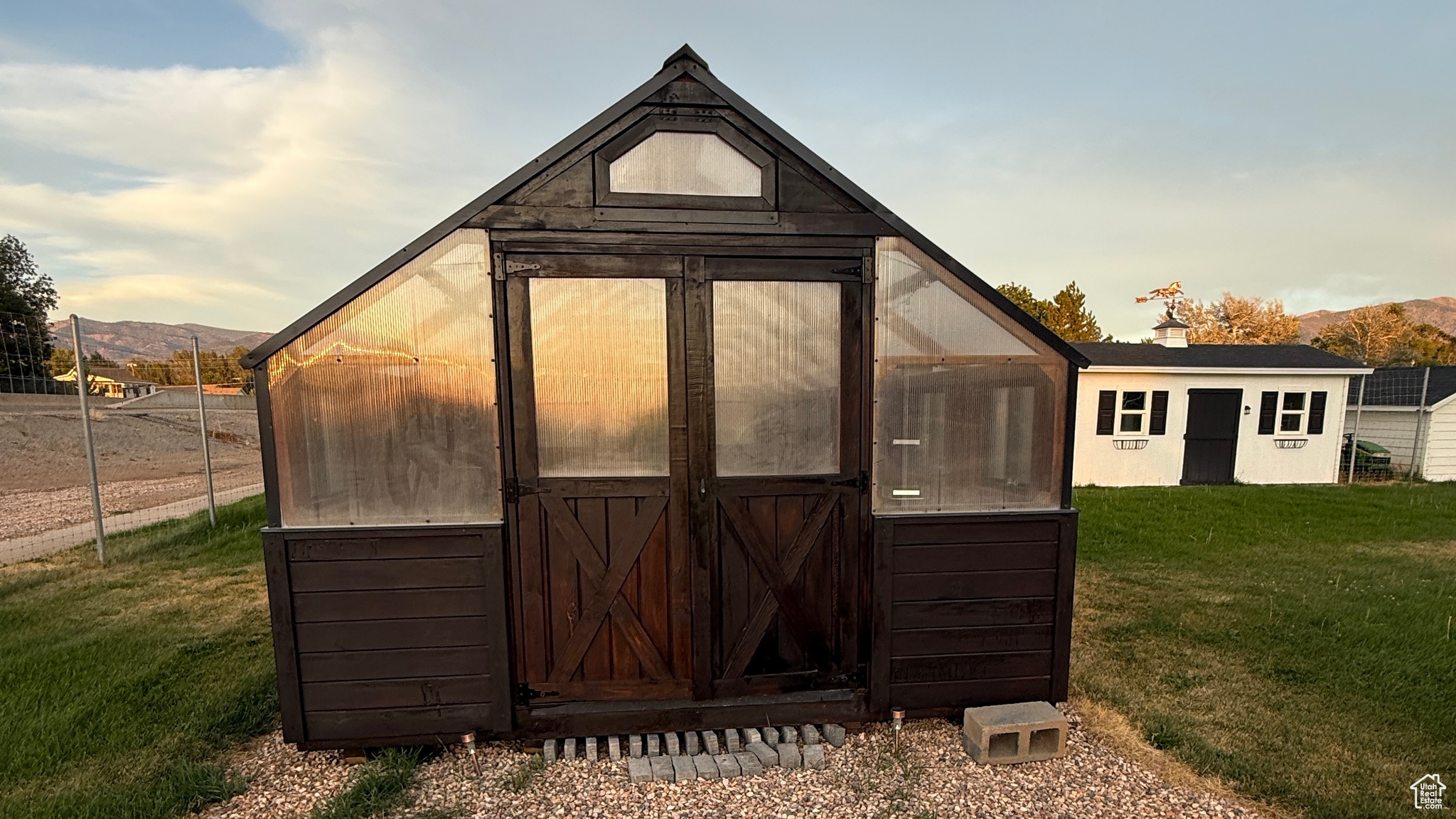 DIVIDABLE - Residential