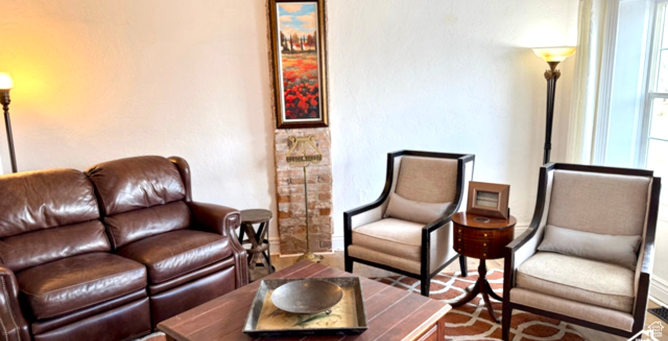 DIVIDABLE - Residential