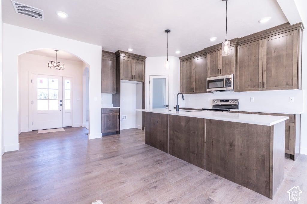 Photo of 196 E 625 S, Hyde Park, UT 84318 (MLS # 2187403)